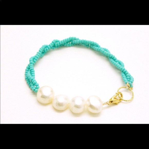 Turks & Caicos Beaded Bracelet with Pearls - Picture 5 of 5